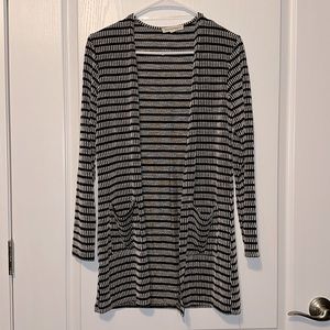 ABOVE AND BEYOND CARDIGAN SIZE SMALL